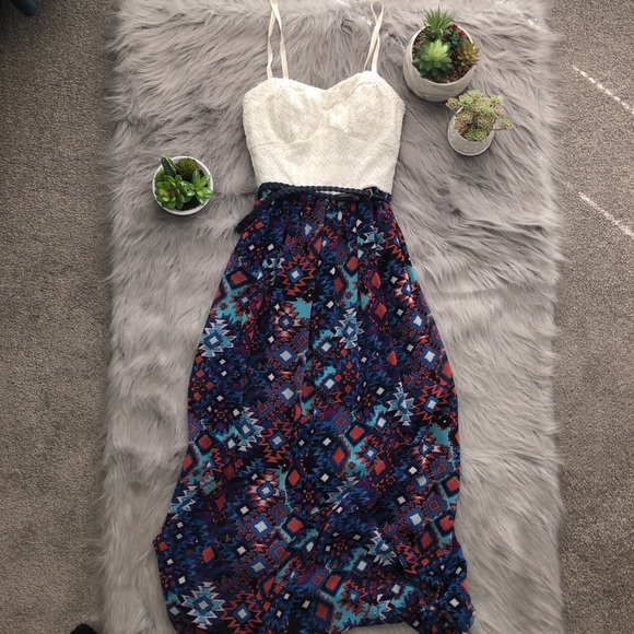 3/$30 ALL ITEMS WILL BE GONE BEFORE HOLIDAY AND NEGOTIABLE/BUY NOW! Aztec Dress - Picture 1 of 4